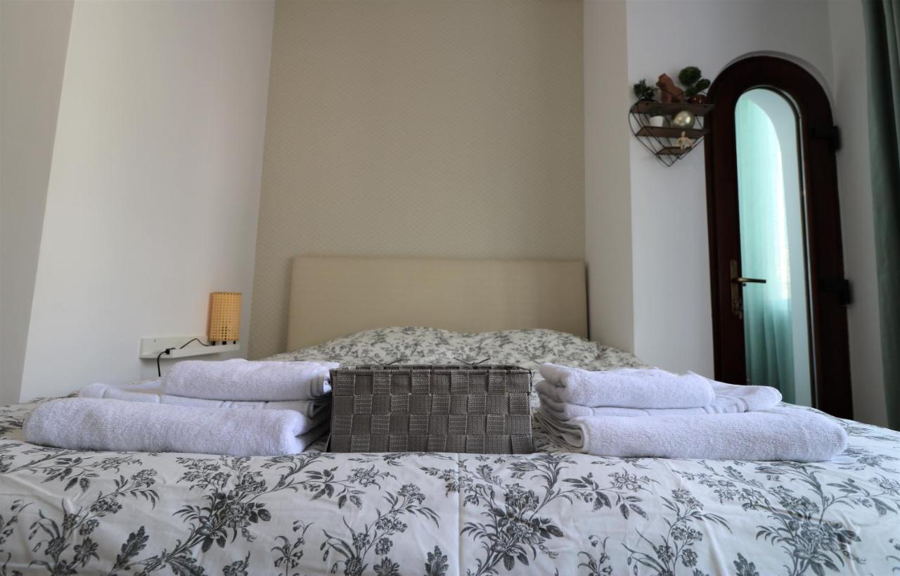 Lovely City Center Apartment - Free Minibar 부쿠레슈티 외부 사진
